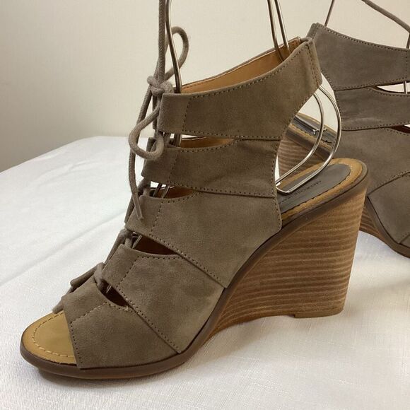 Melrose and Market Tan Lace-up Wedge Sandal Size 7.5 - Picture 5 of 12